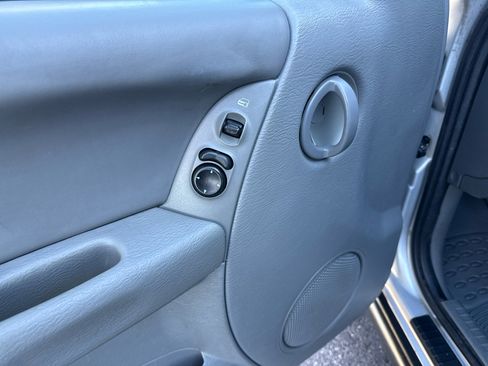 Used 2006 Jeep Liberty Renegade image 11