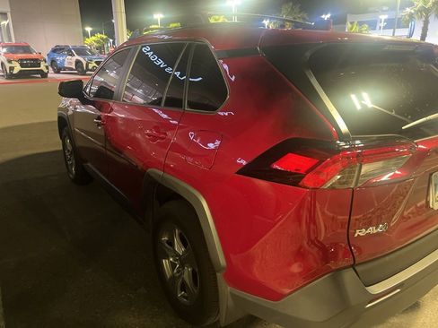 Used 2025 Toyota RAV4 XLE image 5