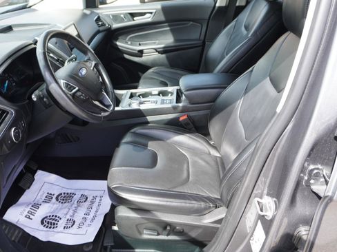 Used 2022 Ford Edge Titanium AWD/4WD image 19