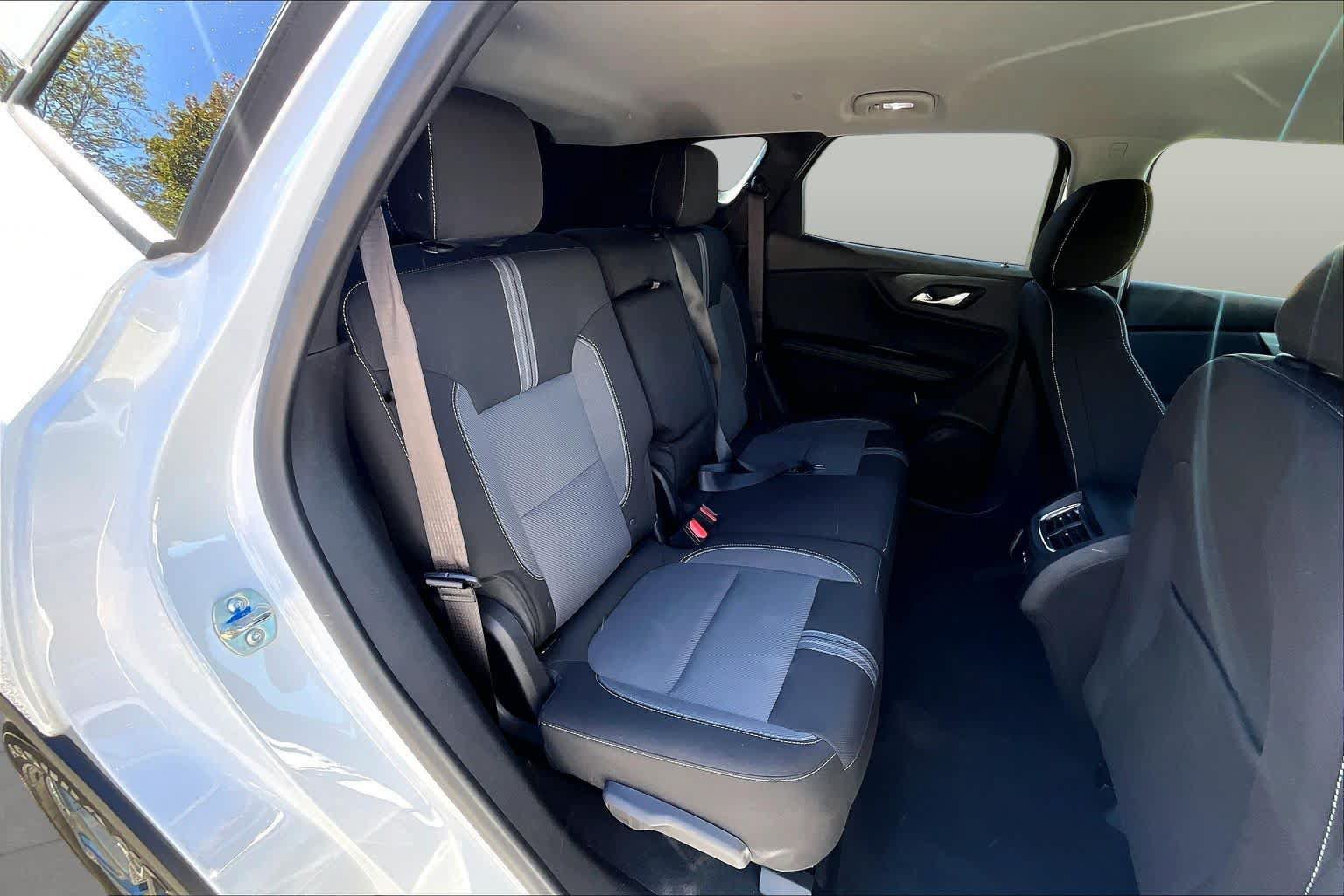 Used 2025 Chevrolet Blazer LT AWD/4WD image 21
