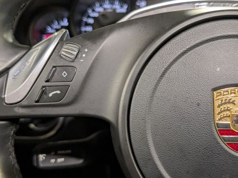 Certified 2015 Porsche 911 Carrera 4S image 33