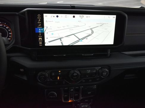 New 2026 Jeep Wrangler Unlimited Sahara image 24