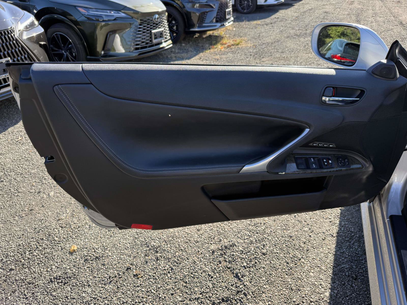 Used 2010 Lexus IS 350C RWD image 13