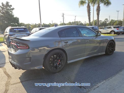 Used 2017 Dodge Charger R/T Scat Pack RWD image 5