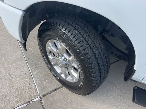 Used 2024 RAM 2500 Laramie w/ Safety Group AWD/4WD image 31