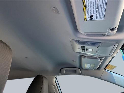 Used 2025 Toyota RAV4 XLE FWD image 14