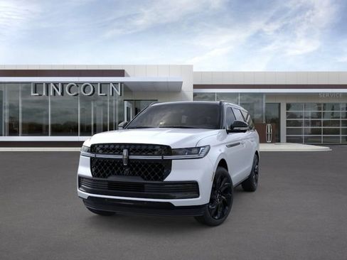 New 2026 Lincoln Navigator Black Label AWD/4WD image 2