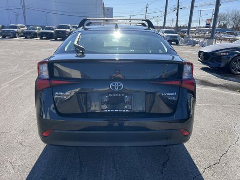 Used 2022 Toyota Prius XLE image 4