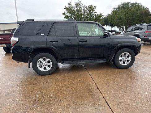 Used 2019 Toyota 4Runner SR5 Premium RWD image 8