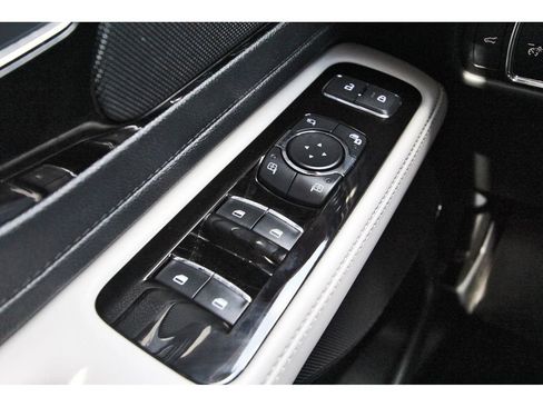Used 2025 Lincoln Aviator 2WD image 22