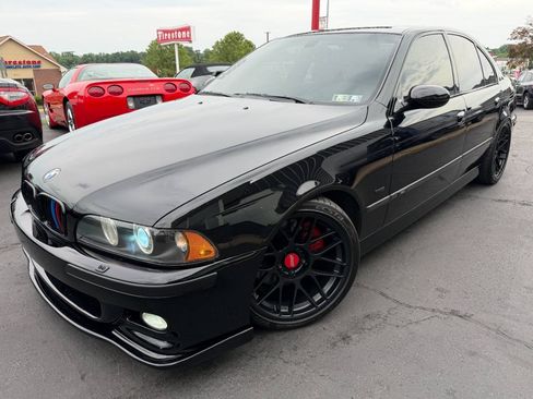 Used 2003 BMW M5 RWD image 2