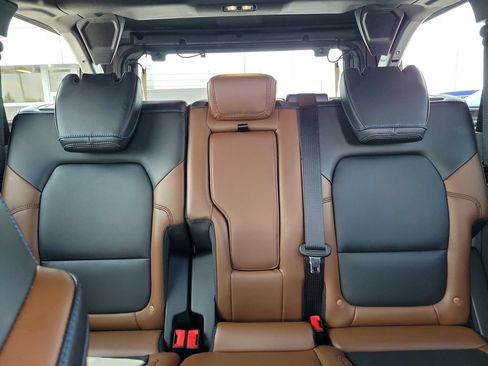 Certified 2024 Ford Bronco Outer Banks AWD/4WD image 17
