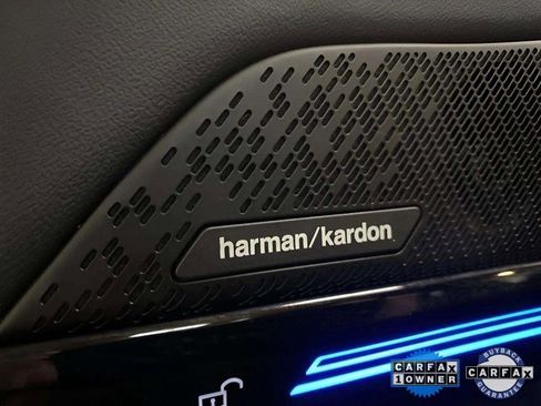 Used 2025 BMW 530i xDrive image 32