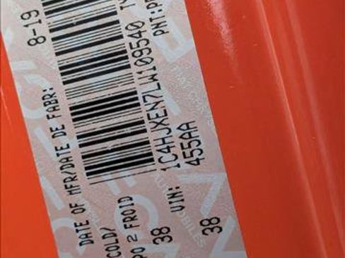 Used 2020 Jeep Wrangler Unlimited Sahara w/ Uconnect 4C Nav & Sound Group image 27