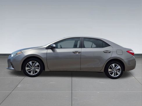 Used 2016 Toyota Corolla LE Premium FWD image 3