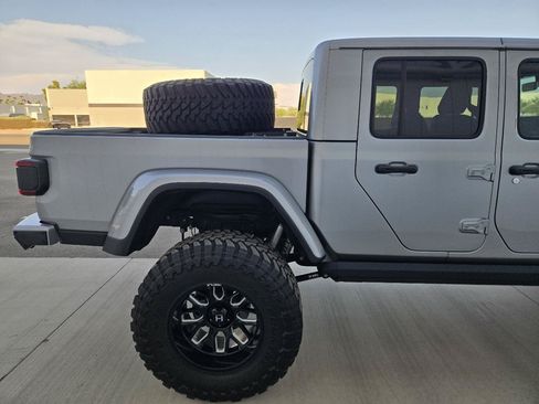 Used 2021 Jeep Gladiator Mojave AWD/4WD image 24