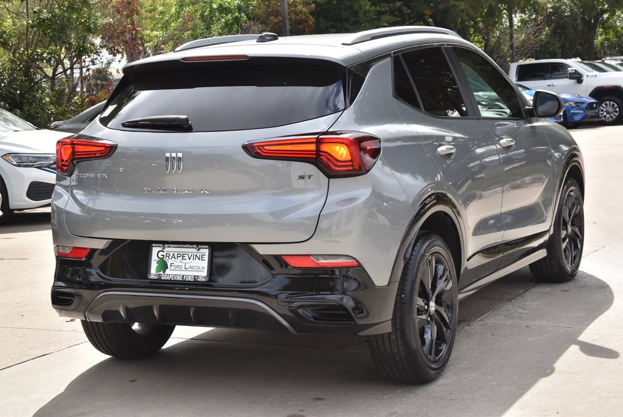 Used 2024 Buick Encore GX Sport Touring w/ Comfort Package FWD image 8