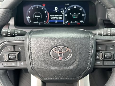 New 2026 Toyota 4Runner TRD Off-Road Premium AWD/4WD image 28