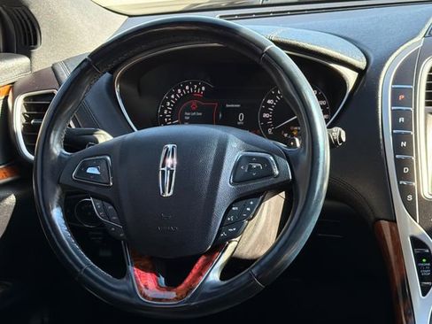 Used 2017 Lincoln MKX Reserve w/ Lincoln MKX Climate Package image 14