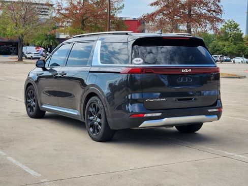 Used 2022 Kia Carnival SX Prestige FWD image 7