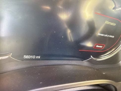 Used 2019 Cadillac Escalade Luxury AWD/4WD image 5