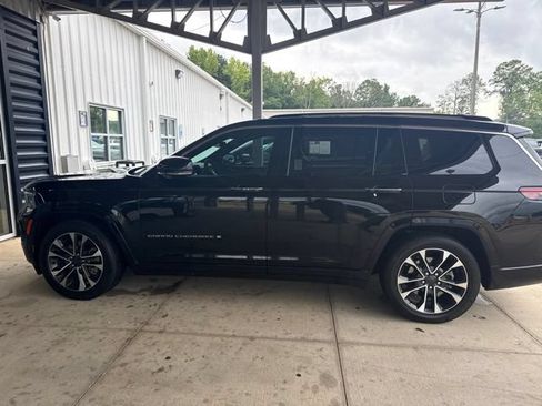 Used 2023 Jeep Grand Cherokee L Overland w/ Rear Seat Video Group I AWD/4WD image 7