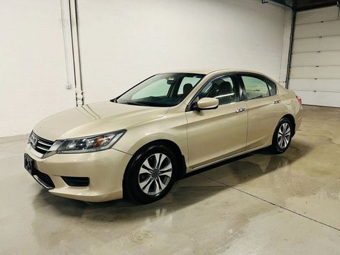 Used 2013 Honda Accord LX image 2