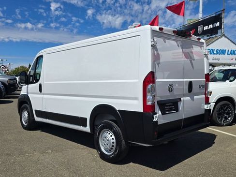 Used 2025 RAM ProMaster 2500 FWD image 6