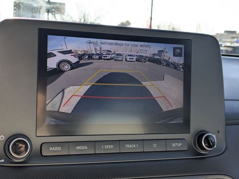 Certified 2022 Hyundai Kona SEL w/ Convenience Package image 23