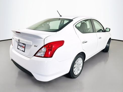 Used 2019 Nissan Versa SV FWD image 7