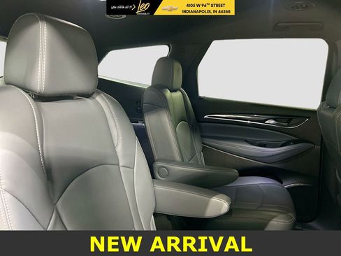 Used 2023 Buick Enclave Premium image 29