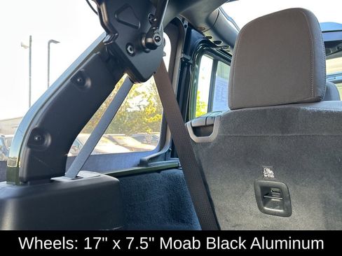 Used 2022 Jeep Wrangler Unlimited Sport image 38