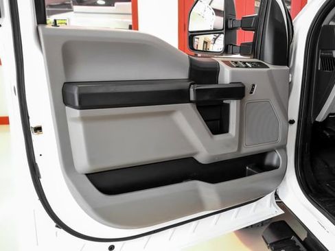 Used 2018 Ford F350 XL w/ Power Equipment Group AWD/4WD image 37