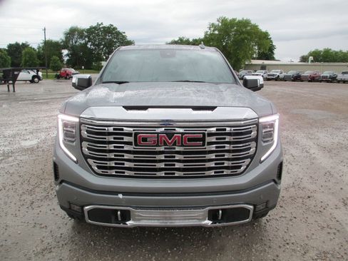 New 2026 GMC Sierra 1500 Denali w/ Denali Reserve Package AWD/4WD image 11