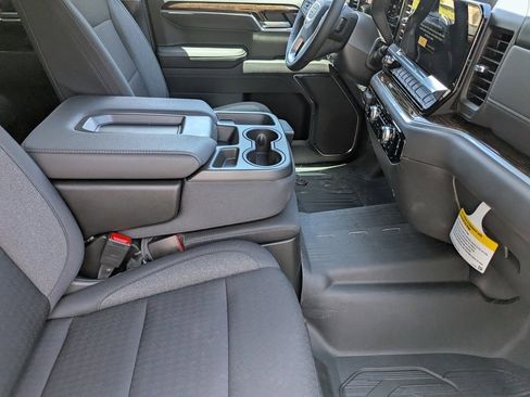 New 2025 GMC Sierra 1500 Elevation image 19