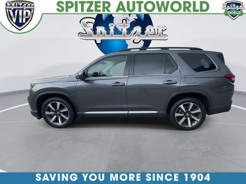 Used 2023 Honda Pilot Touring image 6