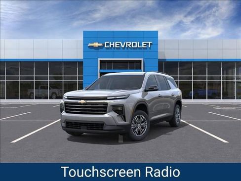 New 2026 Chevrolet Traverse LT image 9