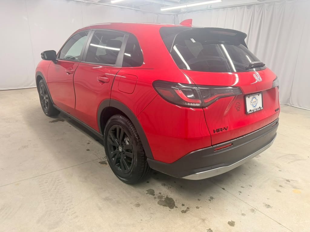 Certified 2026 Honda HR-V Sport image 11