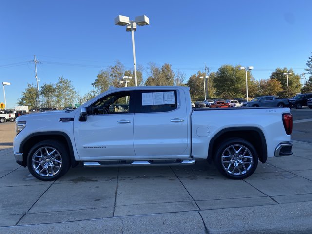 Used 2023 GMC Sierra 1500 SLT w/ SLT Premium Package AWD/4WD image 5