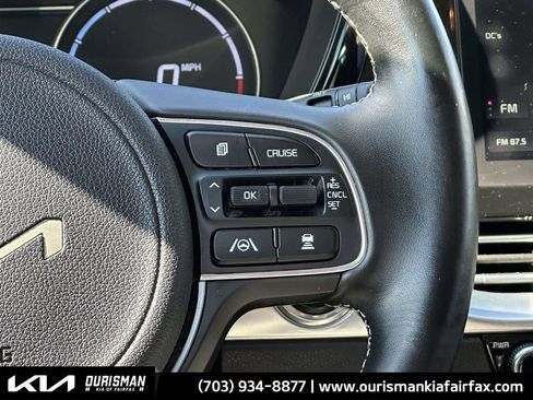 Used 2022 Kia Niro EX w/ Cold Weather Package image 9