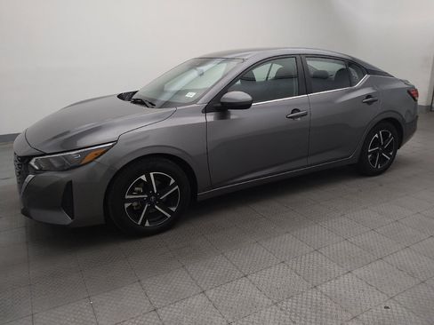 Used 2024 Nissan Sentra SV FWD image 2