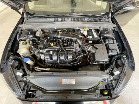 Used 2020 Ford Fusion Titanium AWD/4WD image 26
