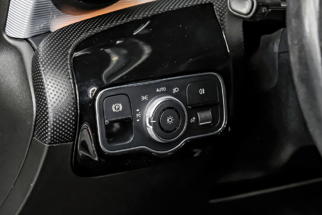 Used 2019 Mercedes-Benz A 220 image 28