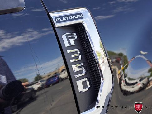 Used 2022 Ford F350 Platinum w/ FX4 Off-Road Package AWD/4WD image 13
