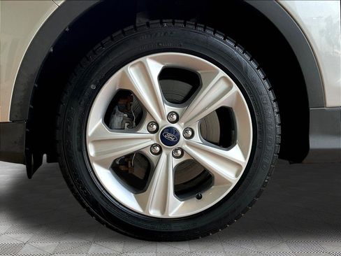 Used 2016 Ford Escape SE w/ Equipment Group 201A AWD/4WD image 32