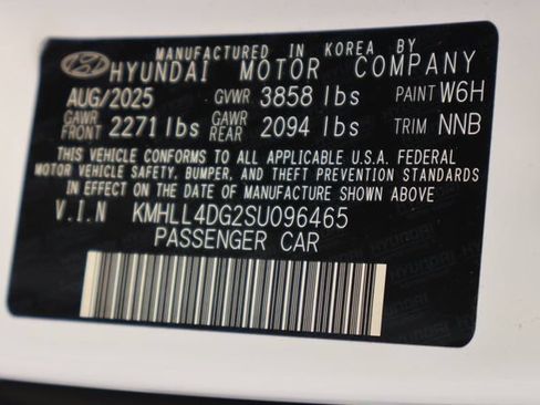 Used 2025 Hyundai Elantra SE FWD image 25