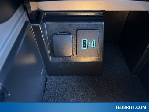 Certified 2024 Ford Explorer XLT w/ Equipment Group 202A image 37