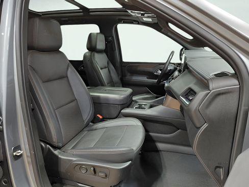 Certified 2023 Chevrolet Suburban High Country w/ Max Trailering Package AWD/4WD image 31