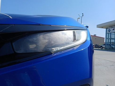 Used 2020 Honda Civic Sport image 4