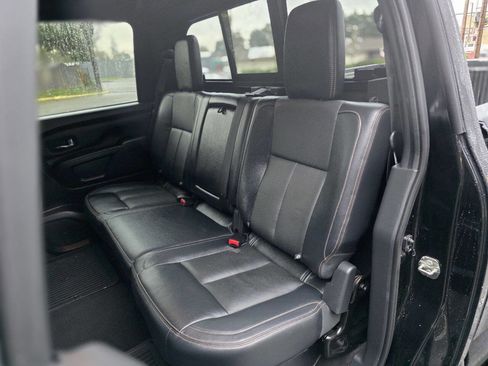 Used 2018 Nissan Titan SL w/ Midnight Edition image 78